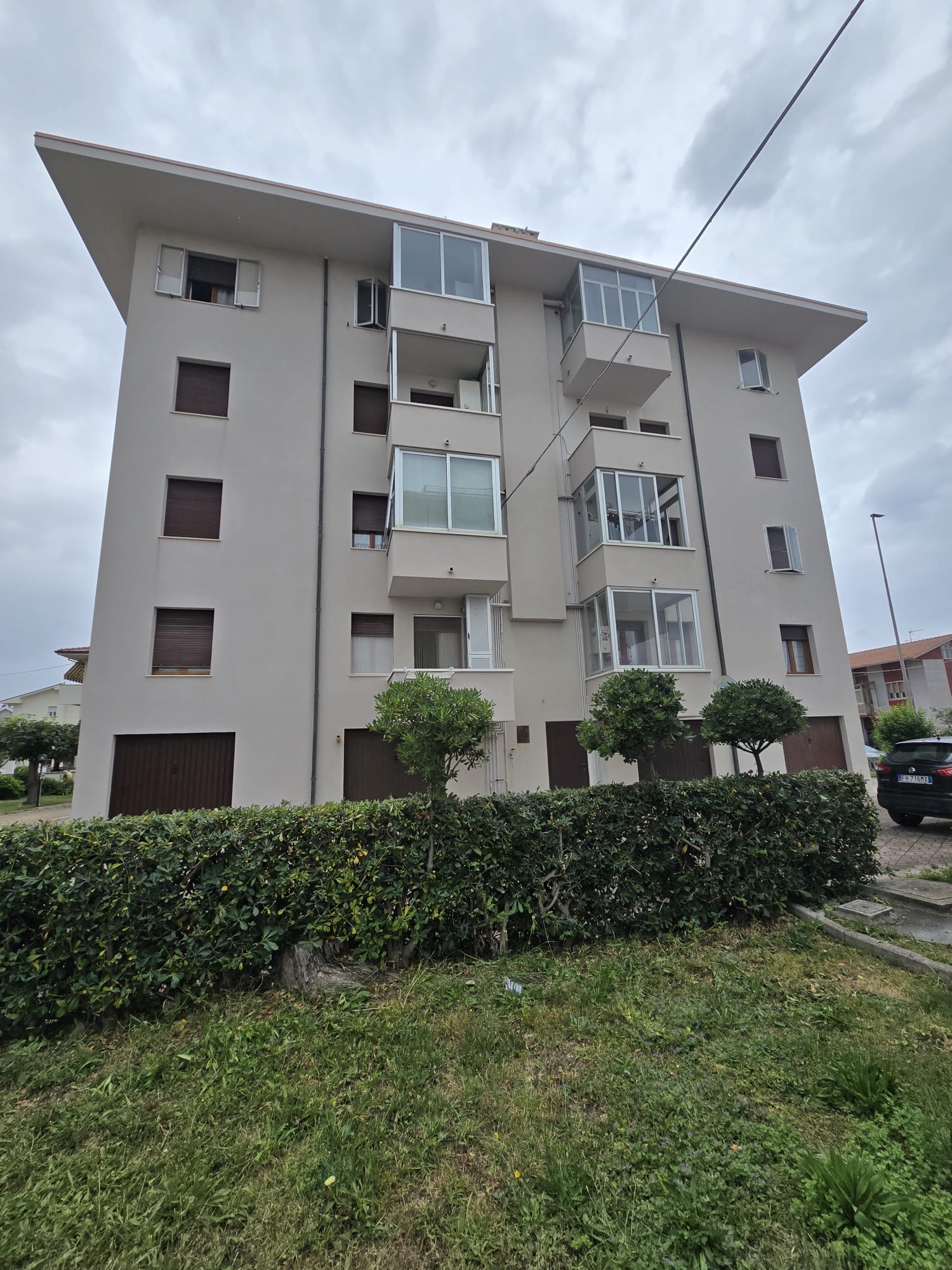 Facciata condominio rinnovata Fano