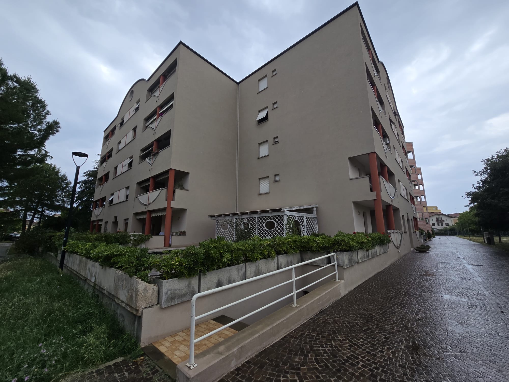 Facciata completata provincia Pesaro-Urbino